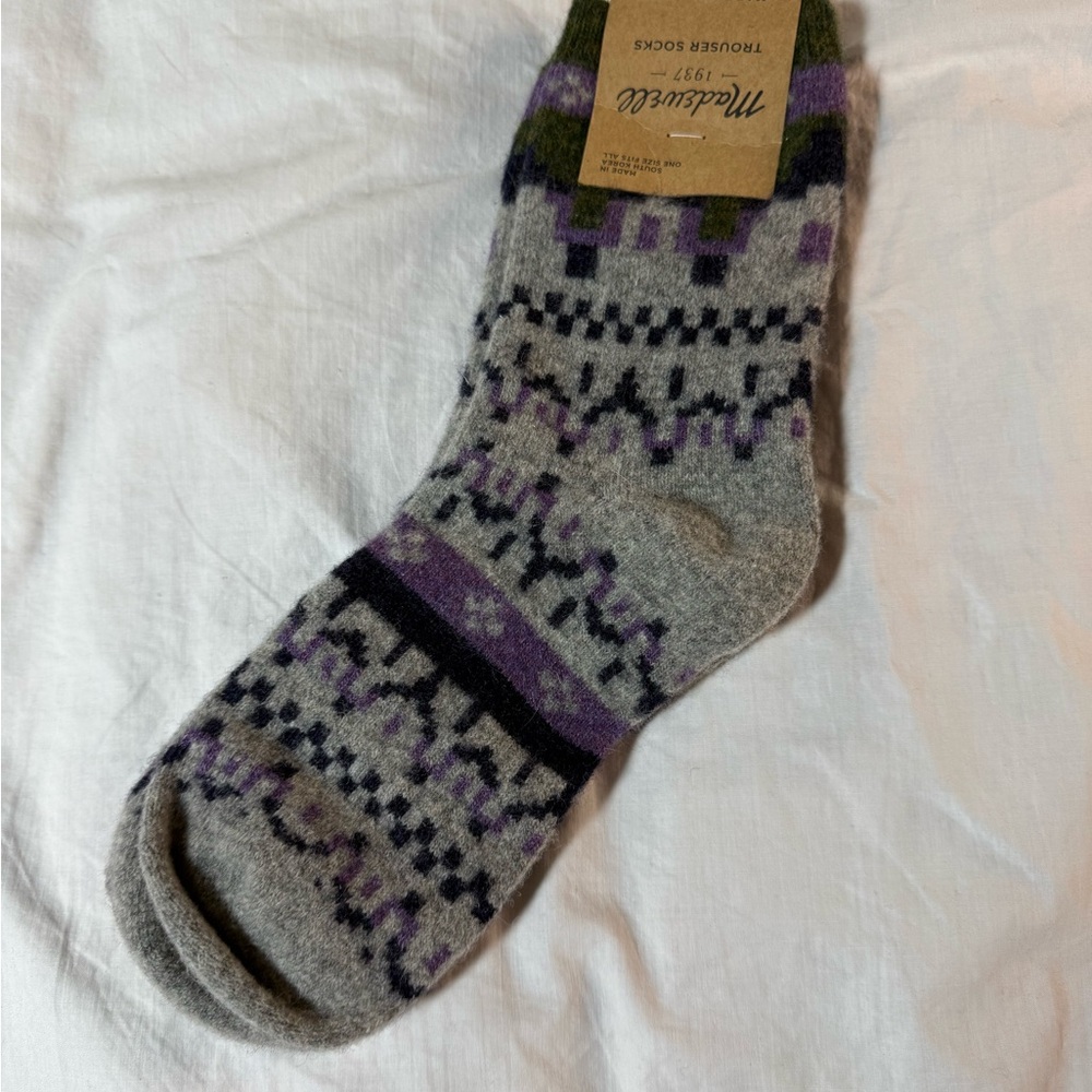Madewell Gray and Purple Patterned Socks